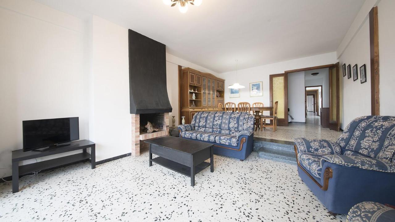 קאלאפיי R28 Apartamento Montserrat 11-3 מראה חיצוני תמונה